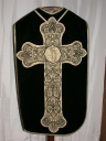 Ornement noir 2 : chasuble, bourse de corporal et voile de calice
