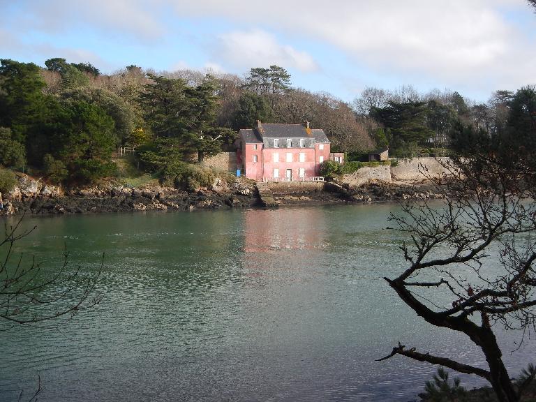 La signalisation, la surveillance des côtes et du domaine maritime (Parc naturel régional du Golfe du Morbihan)