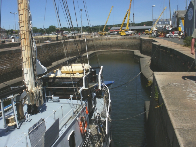 Cale de radoub, quai Armand Dayot (Paimpol)