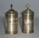 Ampoule à huile des catéchumènes et ampoule à saint chrême