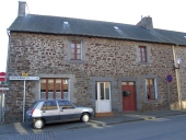 Maison, rue de la Source (Saint-Guinoux)