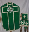 Ornement vert 1 : chasuble, bourse de corporal, étole, manipule, voile de calice