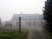 Alignement de maisons, Launay (Liffré)