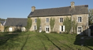 Ancien manoir de Moreul, 8 rue du Lavoir (Saint-Marc-le-Blanc)