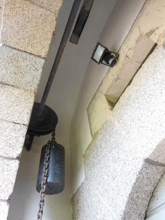 Corps de garde crénelé actuellement maison, Port Maria (Locmaria)