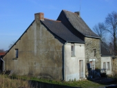 Alignement de trois maisons, la Chevalerais (Pipriac)