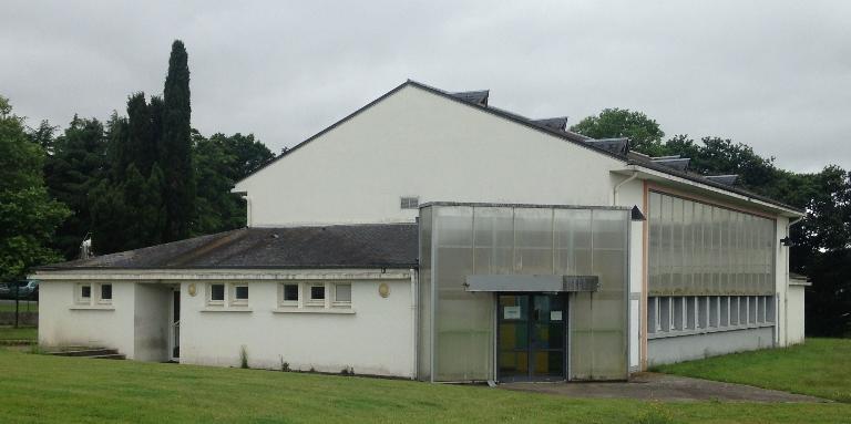 Gymnase du lycée Ampère, rue Guéthennoc (Josselin)