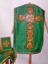 Ornement vert 1 : chasuble, étole, voile de calice, bourse de corporal