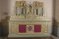 Ensemble de l'ancien maître-autel : autel, 2 tabernacles, exposition, retable, tableau d 'autel