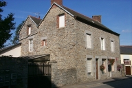 Magasin de coiffure, 6 rue Paul Féval (La Bouëxière)