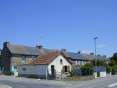 Alignement de six maisons, 11-25 rue Pierre Porcher (Maxent)