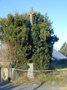 Croix de chemin, le Bas du Bourg (Cuguen)
