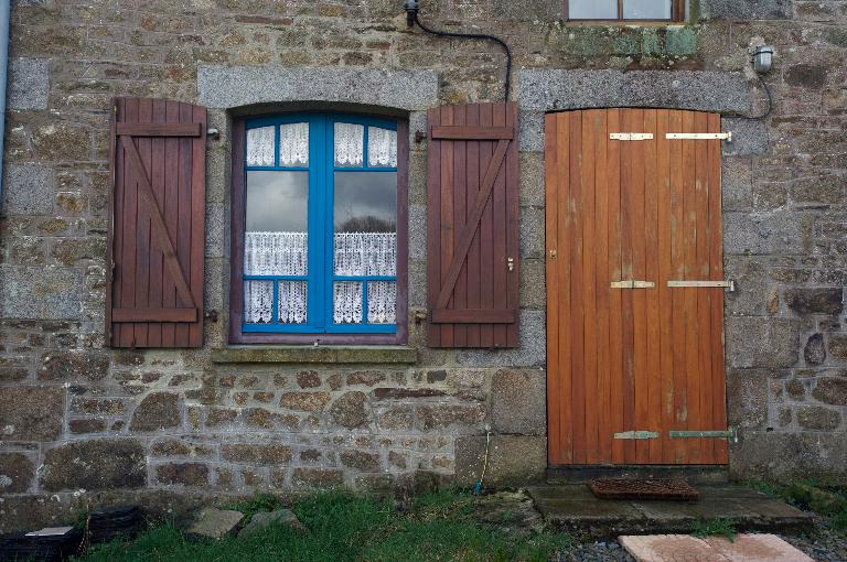 Les maisons et fermes de la commune de La Fontenelle (fusionnée en Val-Couesnon en 2019)