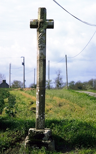 Croix de chemin, dite Croix de la Pimorais, près du Petit Mongu (Roz-Landrieux)