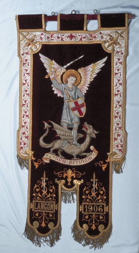 Bannière de procession de la Jeunesse catholique : Saint Michel