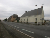 Maison, avenue Saint-Lazare ; rue de la Vigne au Vêque (Rannée)