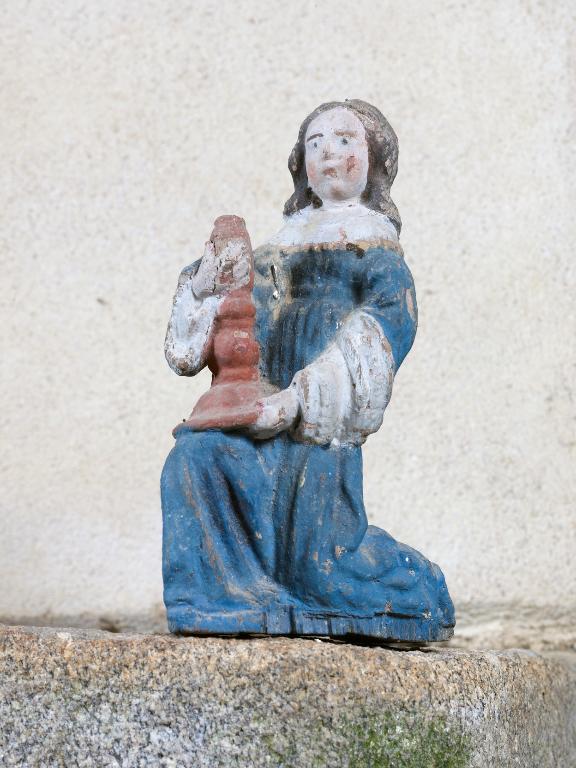 Figurine : Ange, chapelle Saint-Mathurin (Saint-Martin-sur-Oust)