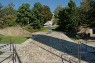 Deuxième porte de la demi-lune de Landerneau (porte avancée de Saint-Louis) puis square Mathon (Brest)