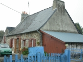 Alignement de deux maisons, Route de La Guerche-de-Bretagne (Chelun)