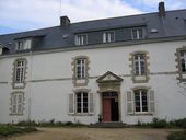 Manoir du Ménimur ; actuellement couvent d'ursulines et lycée polyvalent Notre-Dame-de-Ménimur, rue de Metz ; anciennement chemin de Ménimur (Vannes)