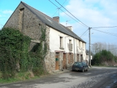 Alignement de maisons, la Ville Oger (Miniac-Morvan)