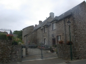 Manoir, rue d'Aleth (La Ville-ès-Nonais)