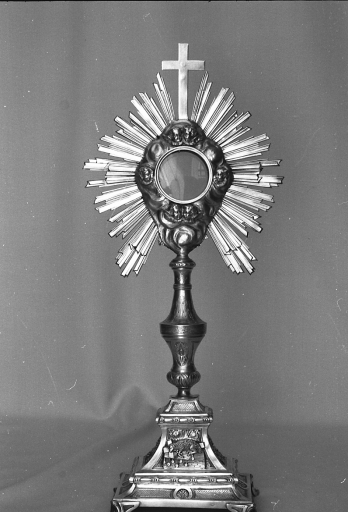 Ostensoir 1 (Bazouges-la-Pérouse)