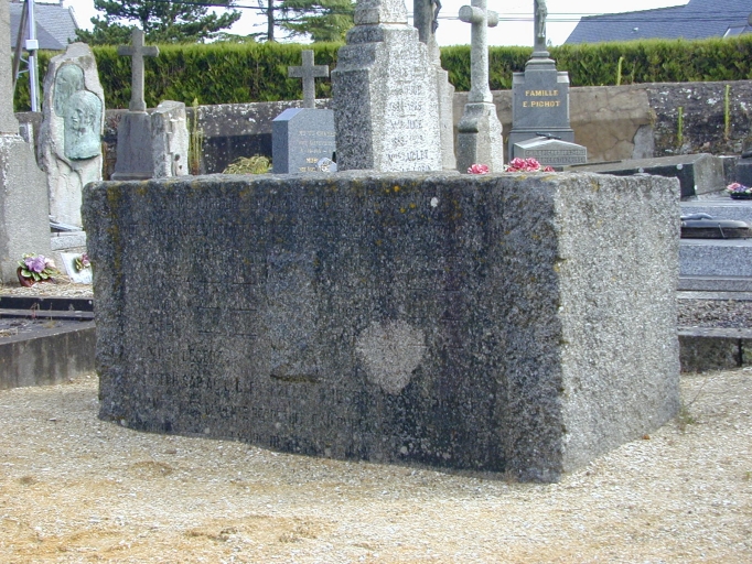 Tombeau de la famille Gautier, cimetière (Saint-Briac-sur-Mer)