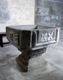 Bénitier-fonts baptismaux