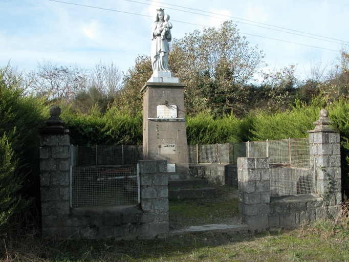 Monument commémoratif dédiée à Notre Dame de La Garde, les Fontaines (Saint-Guinoux)