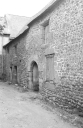 Alignement de trois maisons, rue du Lavoir (Mézières-sur-Couesnon)