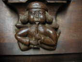 Collégiale Notre-Dame : stalle 17