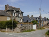 Alignement de maisons, rue des Marins ; 1 à 5 rue des Terre-neuvas (Le Minihic-sur-Rance)