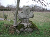 Croix de chemin, la Touffe (Bonnemain)