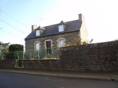 Maison, rue du Général Leclerc (Pordic)