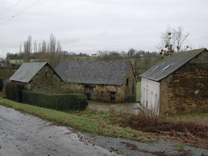 Ferme, actuellement maison, le Pont d'Etrelles (Etrelles)