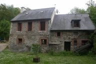 Moulin à farine du Harnio, puis scierie, actuellement maison (Plouha)