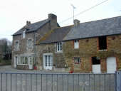 Alignement de maisons, le Mottay (Pleurtuit)