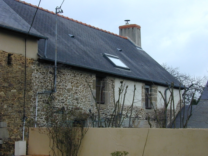 1ère ferme, les Cours Romé (Montreuil-sur-Ille)