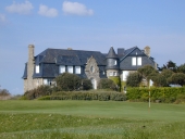 Maison de villégiature, anciennement dite Roches Aigues, aujourd'hui Force Dix, Pointe de la Haye ; les Tertres (Saint-Briac-sur-Mer)