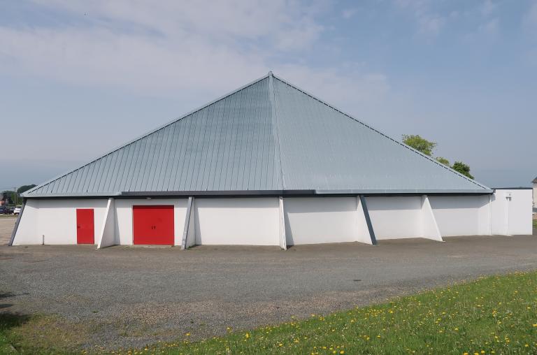 Salle omnisports Marcel Hamon, rue des Écoles (Plestin-les-Grèves)