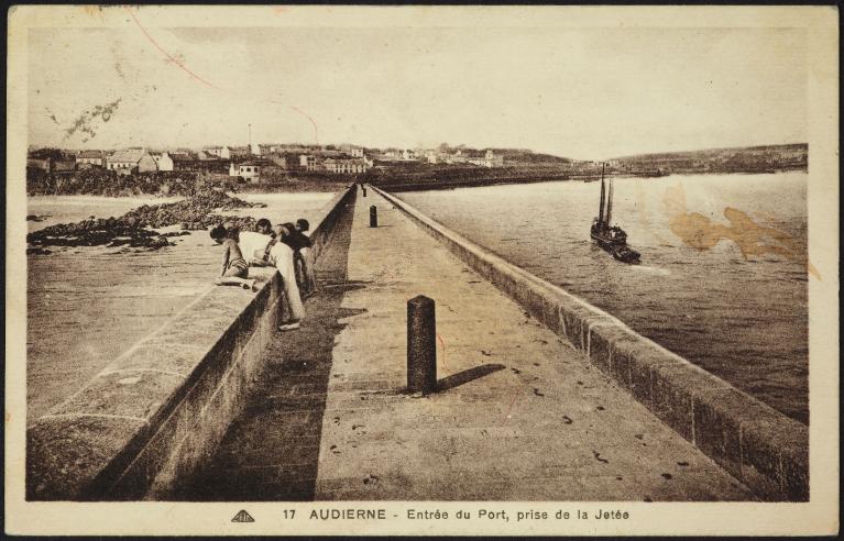 Digue dite Môle du Raoulic, dite du Duc de Nemours (Audierne)