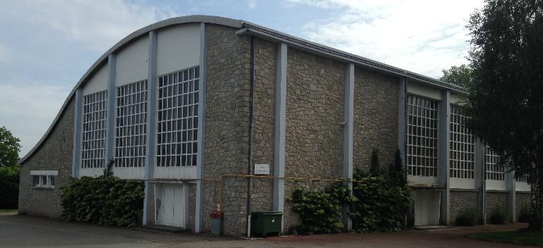 Gymnase du lycée La Fontaine des Eaux, 48 promenade de la Fontaine des Eaux (Dinan)