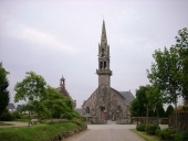 Église paroissiale Saint-Pierre, rue de l' Enclos (Ploudiry)