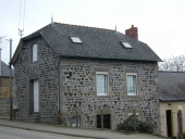 Maison, 90 avenue de la Libération (Combourg)