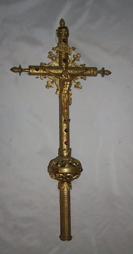 Ensemble de 2 croix de procession