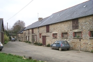 Alignement de maisons et fermes, la Richardais (Ercé-près-Liffré)