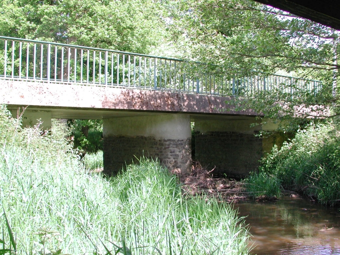 Pont, près du Vilou (Saint-Gonlay)