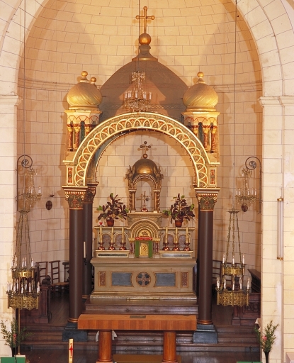 Ensemble du maître-autel : autel avec gradin d'autel, 2 degrés d'autel, baldaquin d'autel, tabernacle et exposition