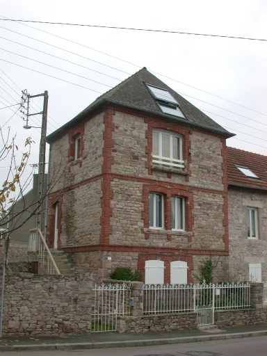 Maison, 88 rue Foch (Erquy)